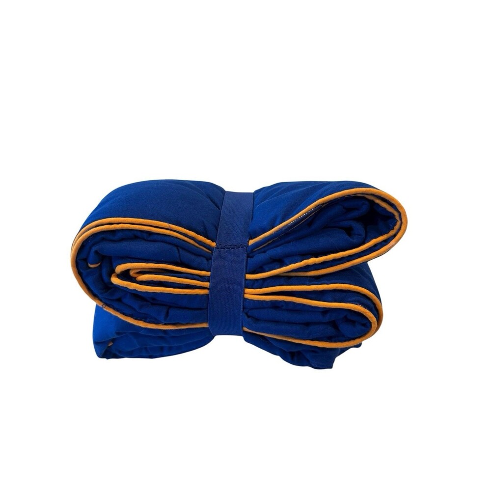 jetBlue Airline quilted duvet blanket royal blue travel car stadium throw